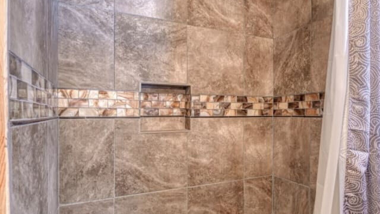 Photo of Bathroom in Island Park