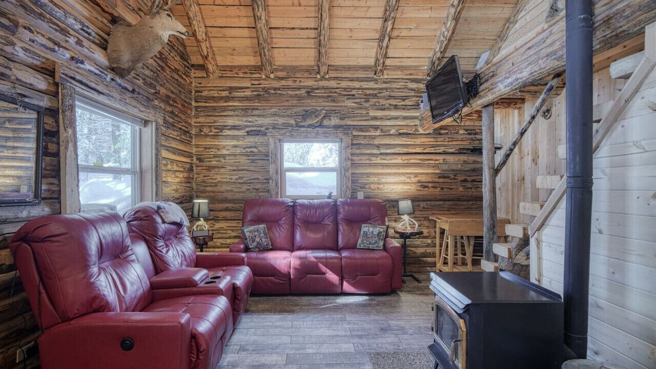 Photo of Livingroom in Island Park