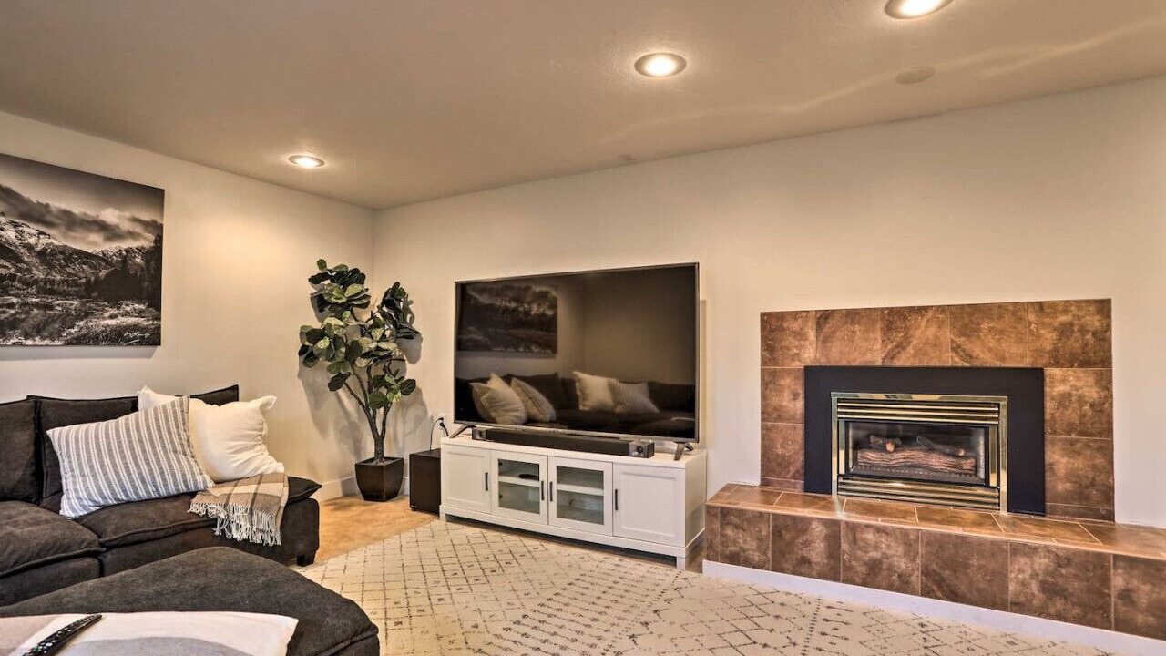 Photo of Livingroom in Idaho Falls