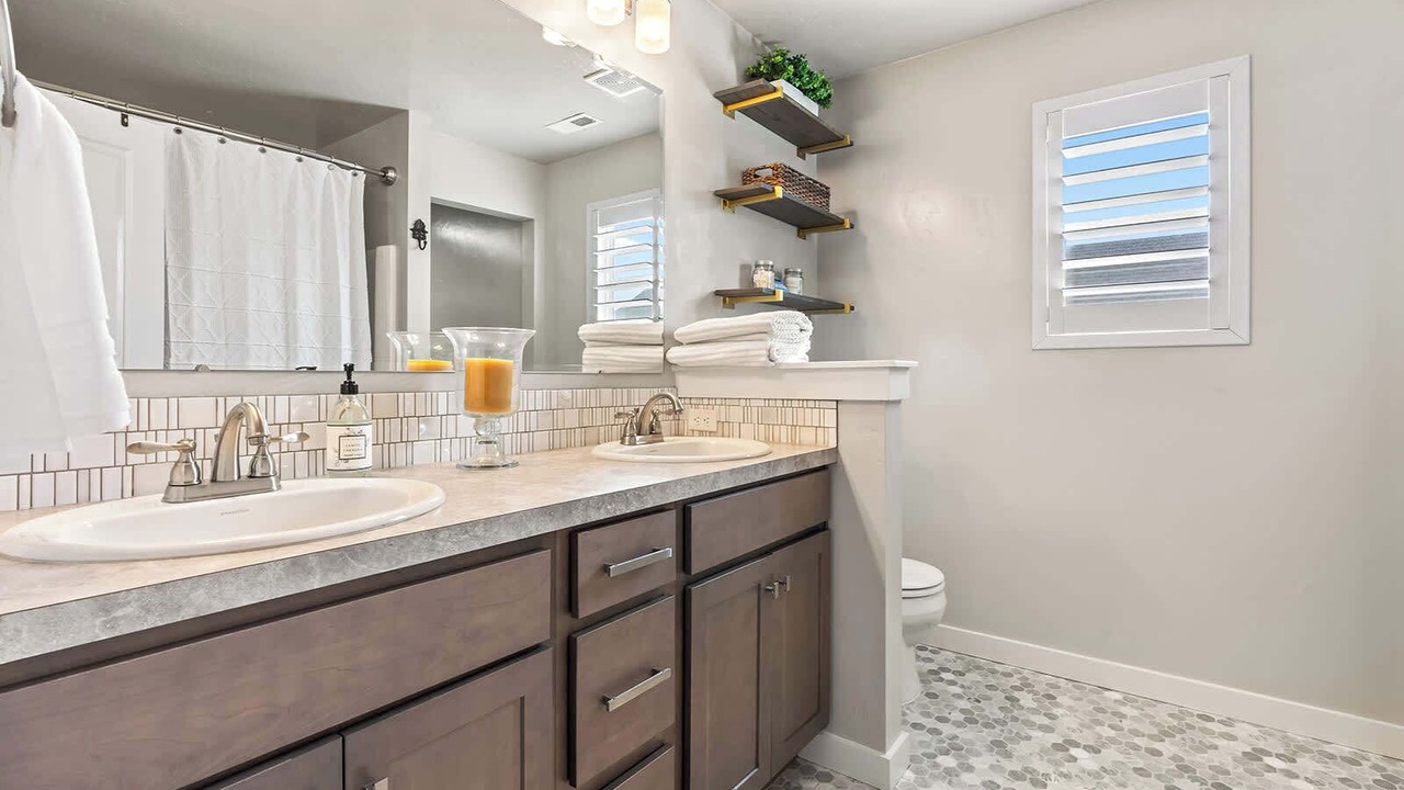 Photo of Bathroom in Eagle