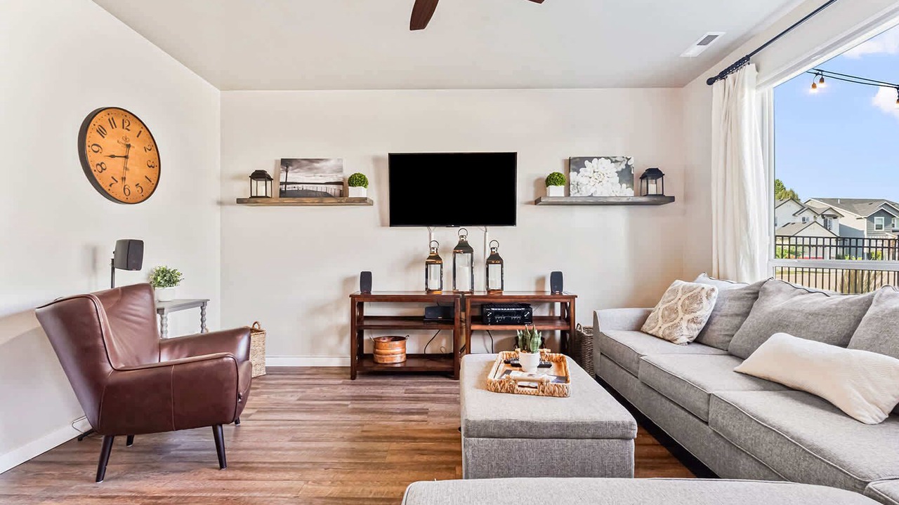 Photo of Livingroom in Eagle