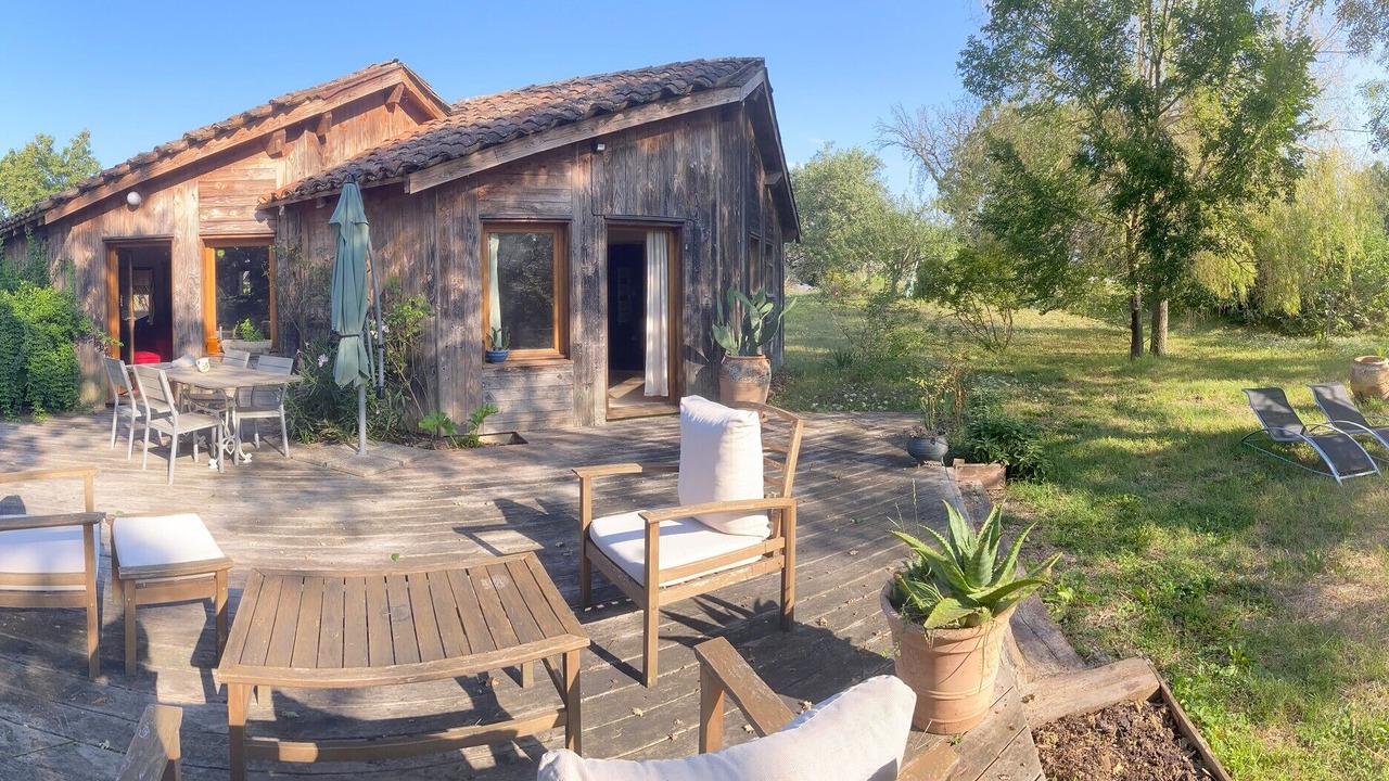 Photo of Outdoor in Ambax