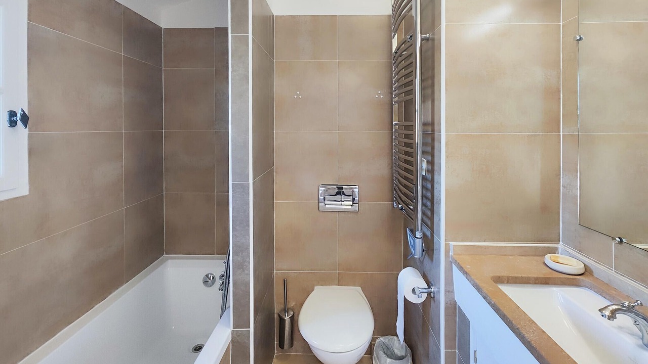 Photo of Bathroom in Saint-Laurent-de-la-Cabrerisse