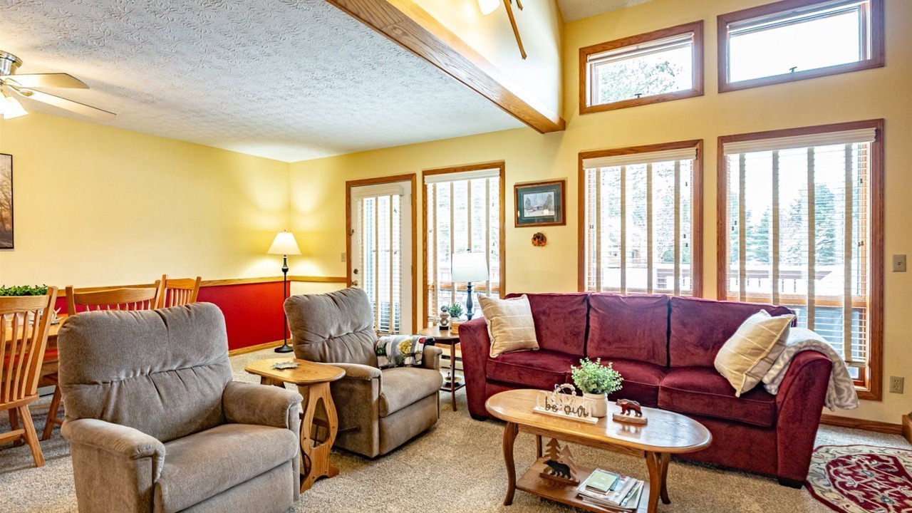 Photo of Livingroom in Davis