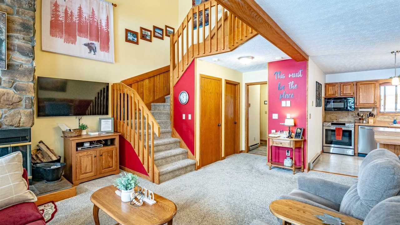 Photo of Livingroom in Davis
