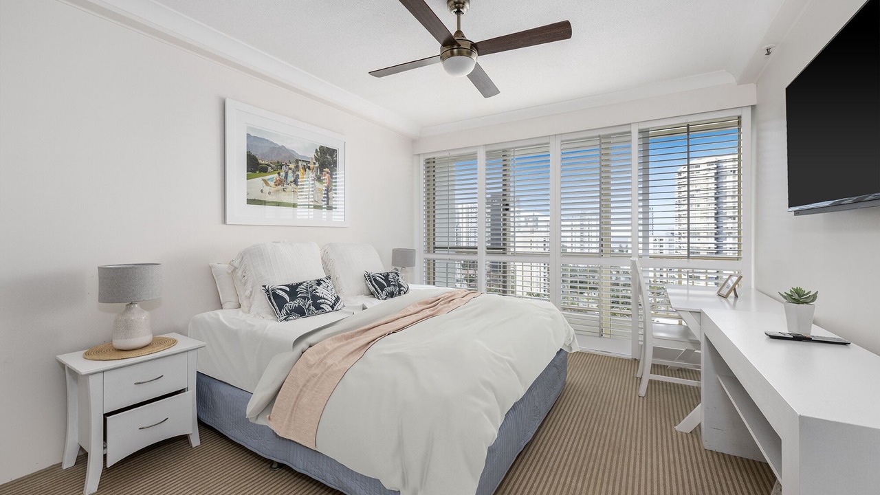 Photo of Bedroom in Main Beach