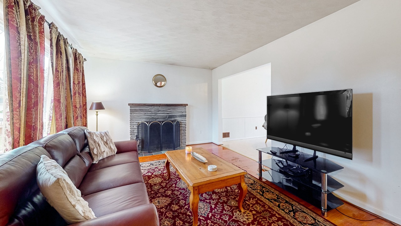 Photo of Livingroom in Rochester