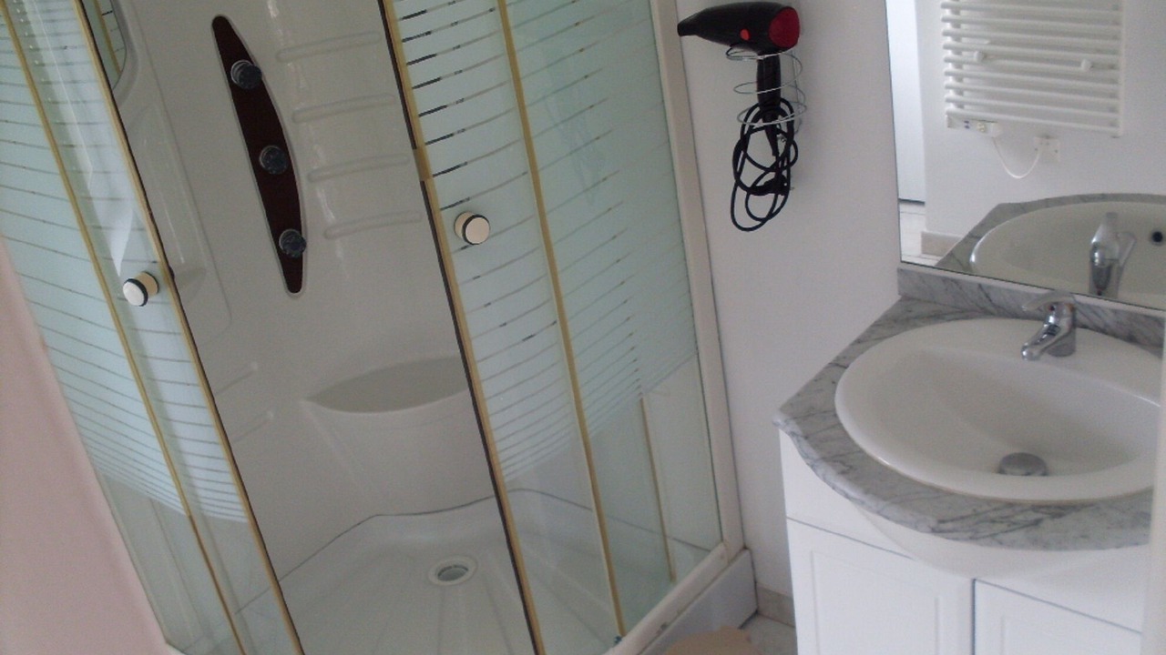 Photo of Bathroom in Cahan