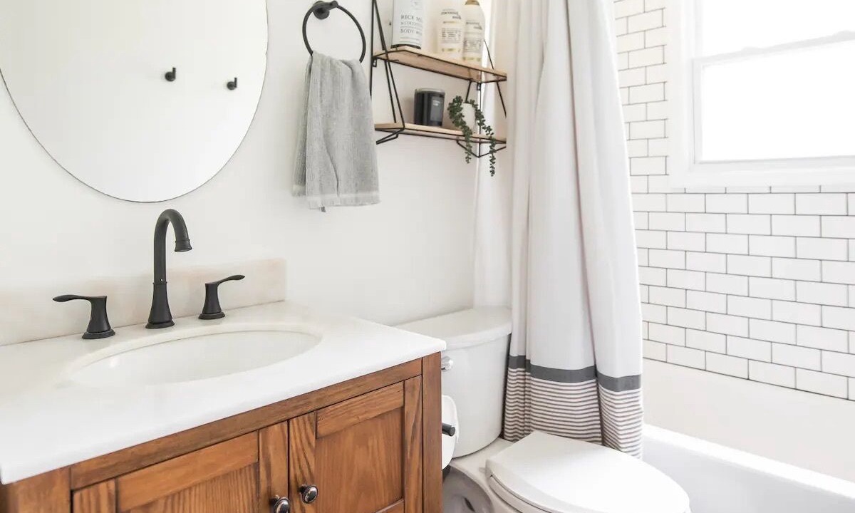 Photo of Bathroom in Dahlonega