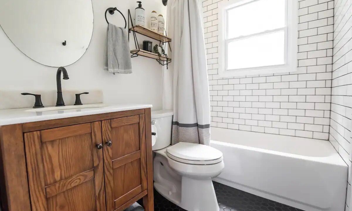 Photo of Bathroom in Dahlonega