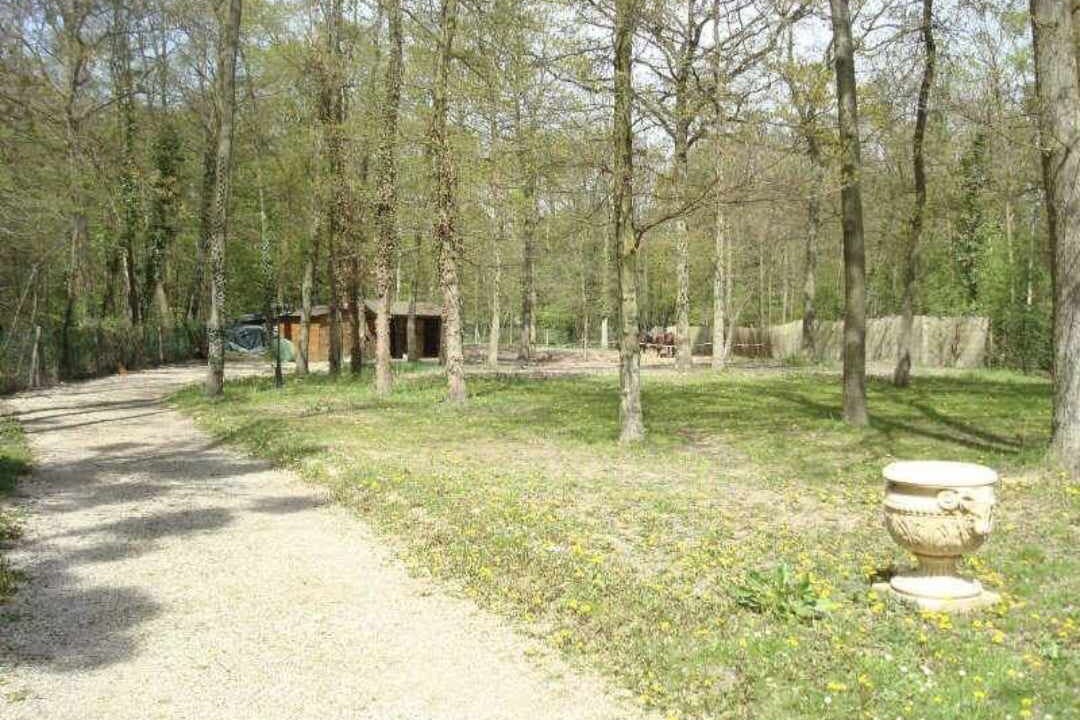 Photo of Outdoor in Lamorlaye