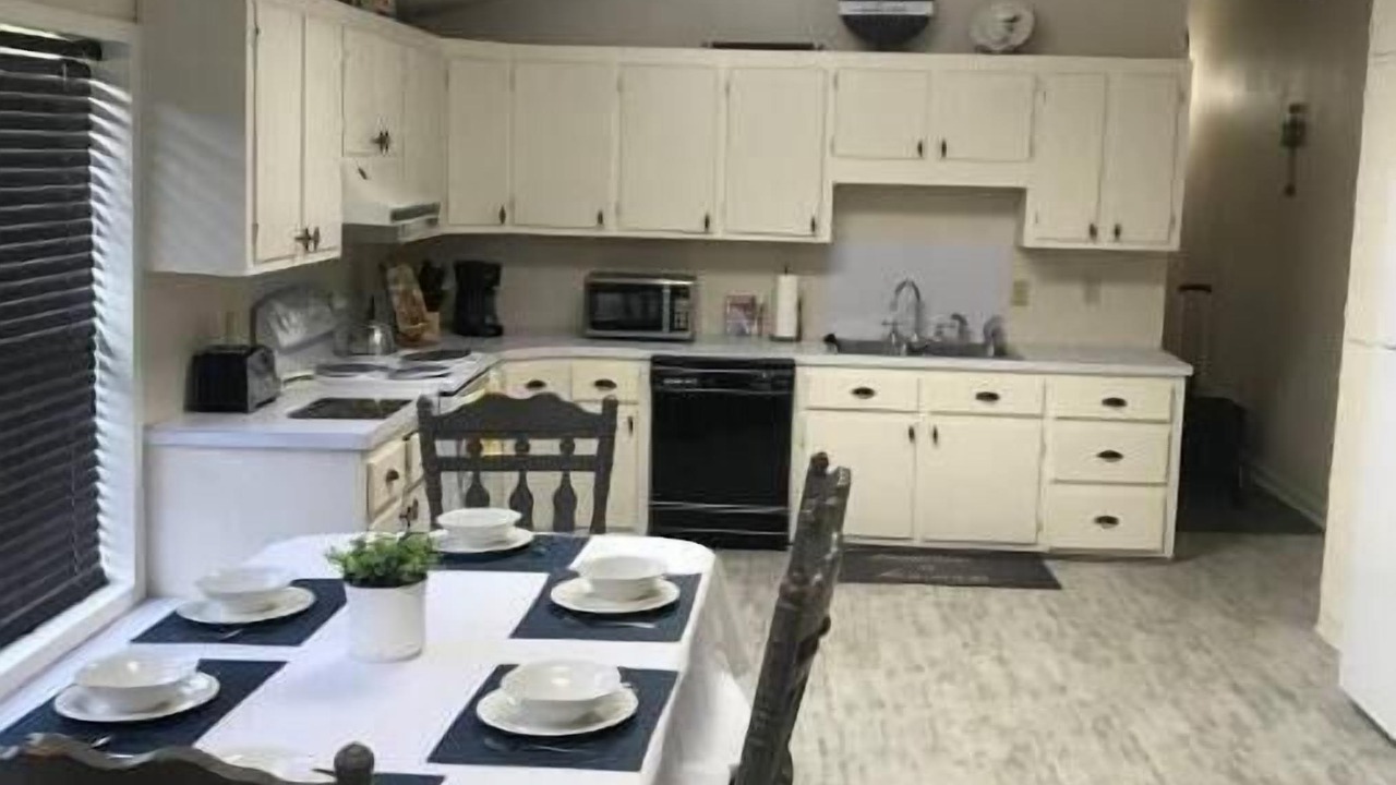 Photo of Kitchen in Donner