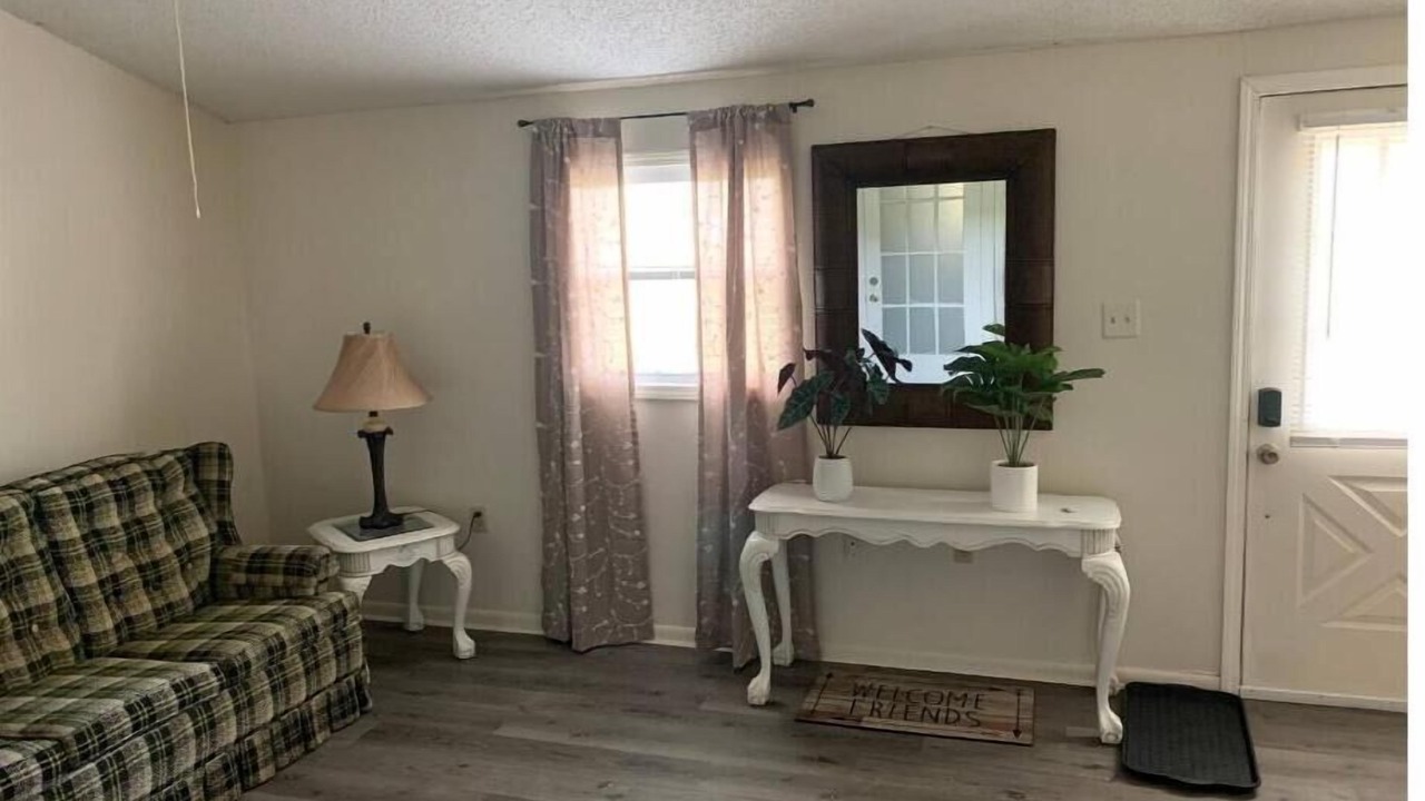 Photo of Livingroom in Donner