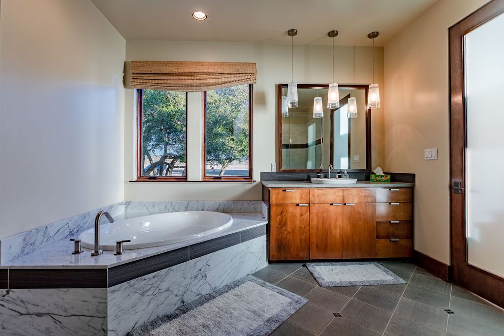 Photo of Bathroom in Crawford