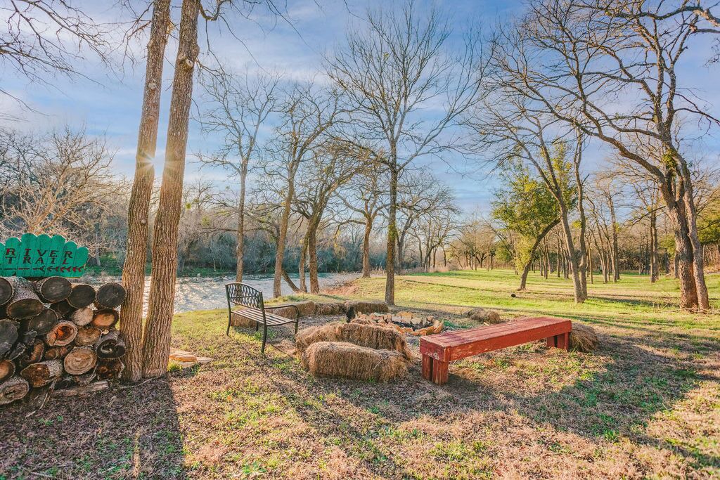 Photo of Outdoor in Crawford