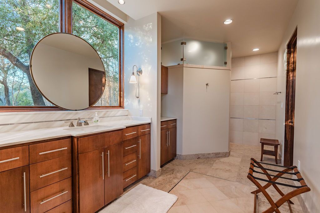 Photo of Bathroom in Crawford