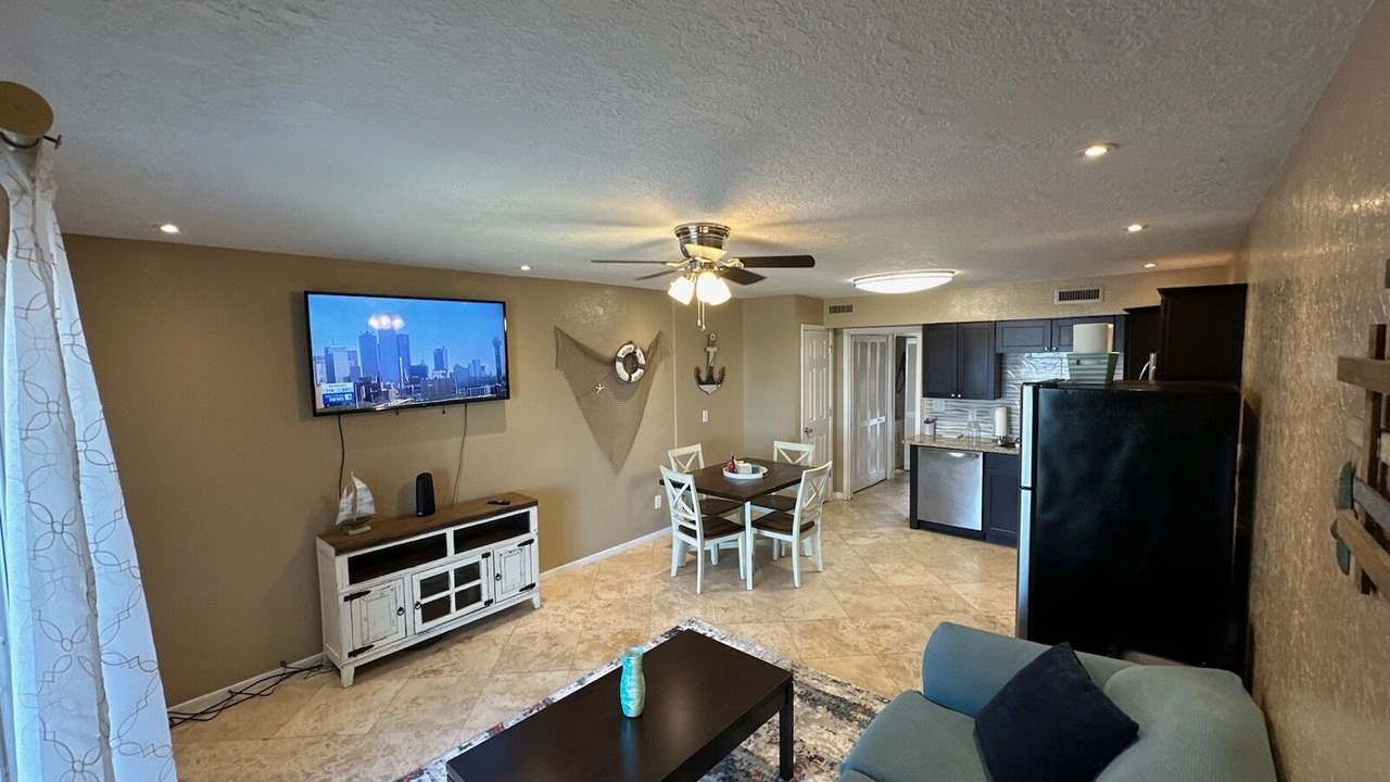 Photo of Livingroom in Port Arthur