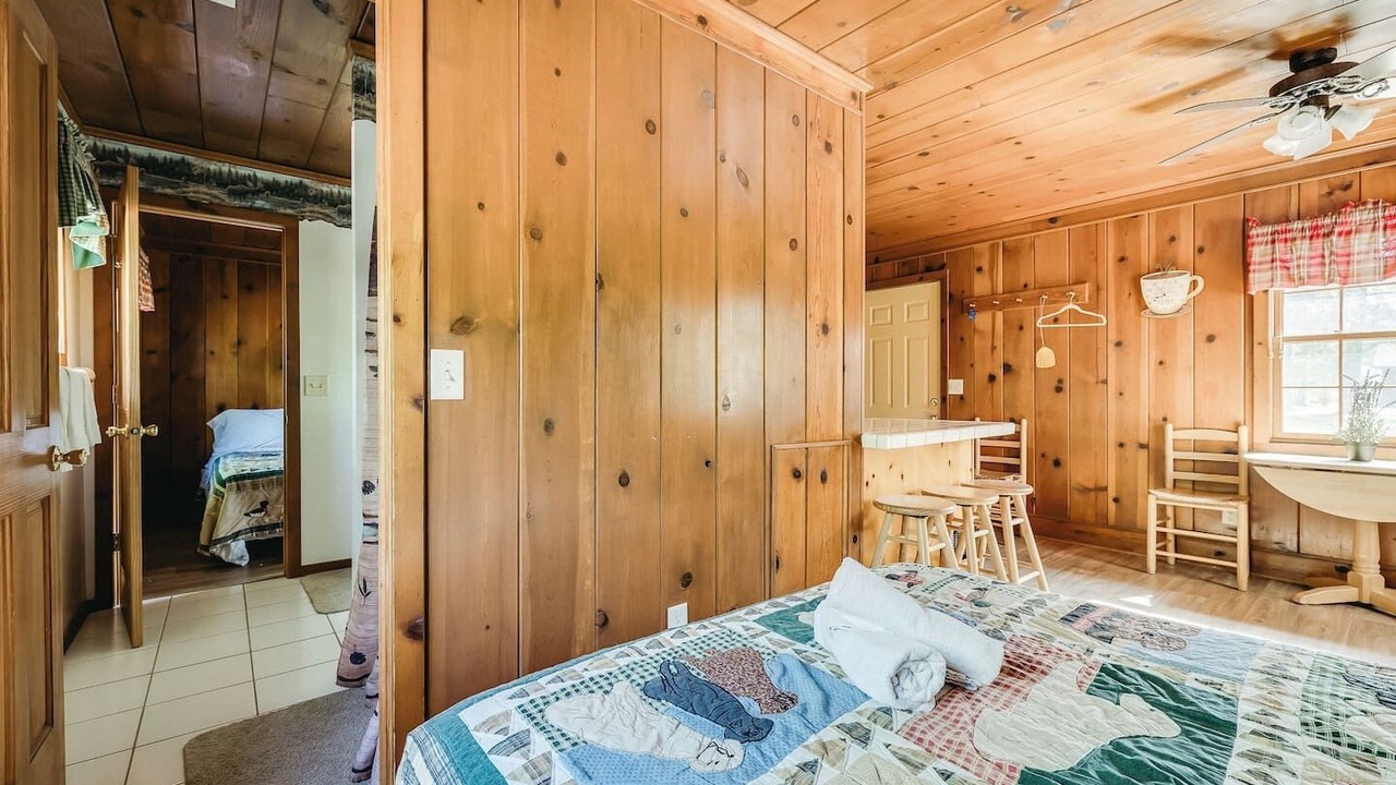 Photo of Bedroom in Taylors Falls