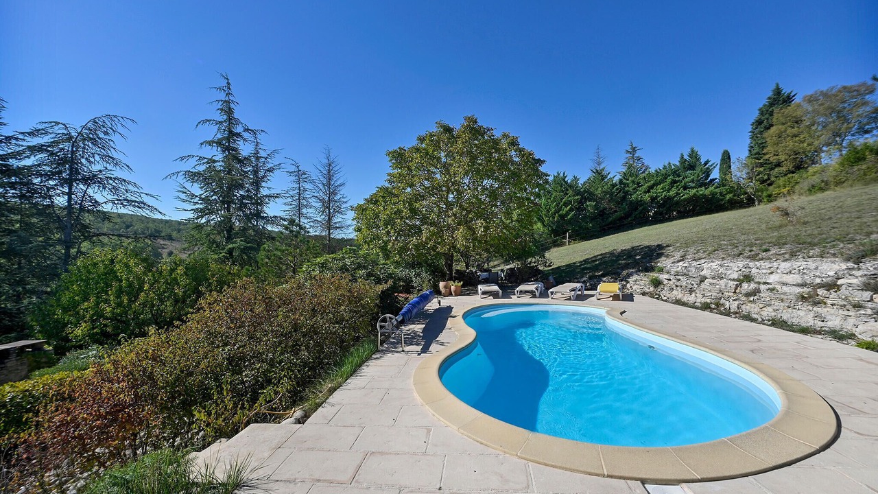 Photo of Outdoor in Saint-Jean-de-Maruejols-et-Avejan