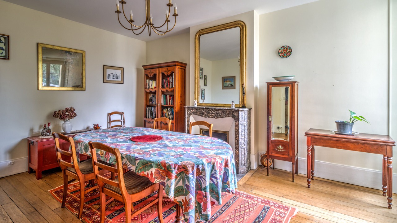 Photo of Others in Le Chesnay