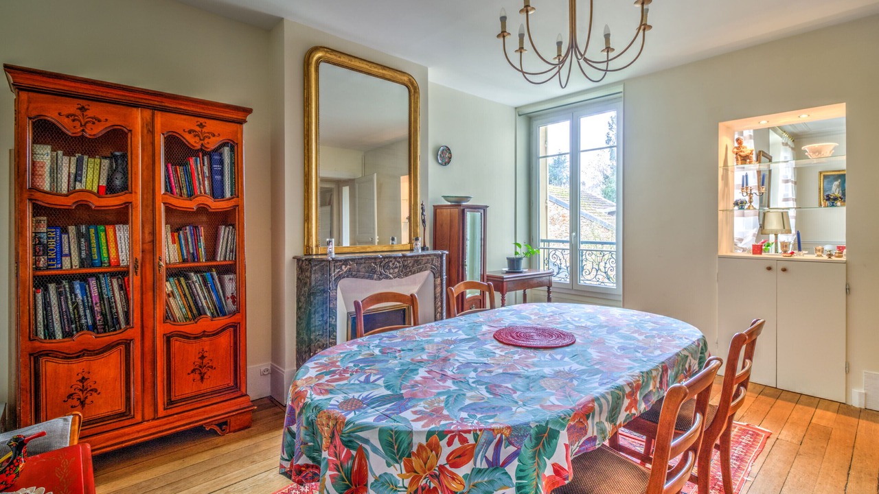 Photo of Others in Le Chesnay