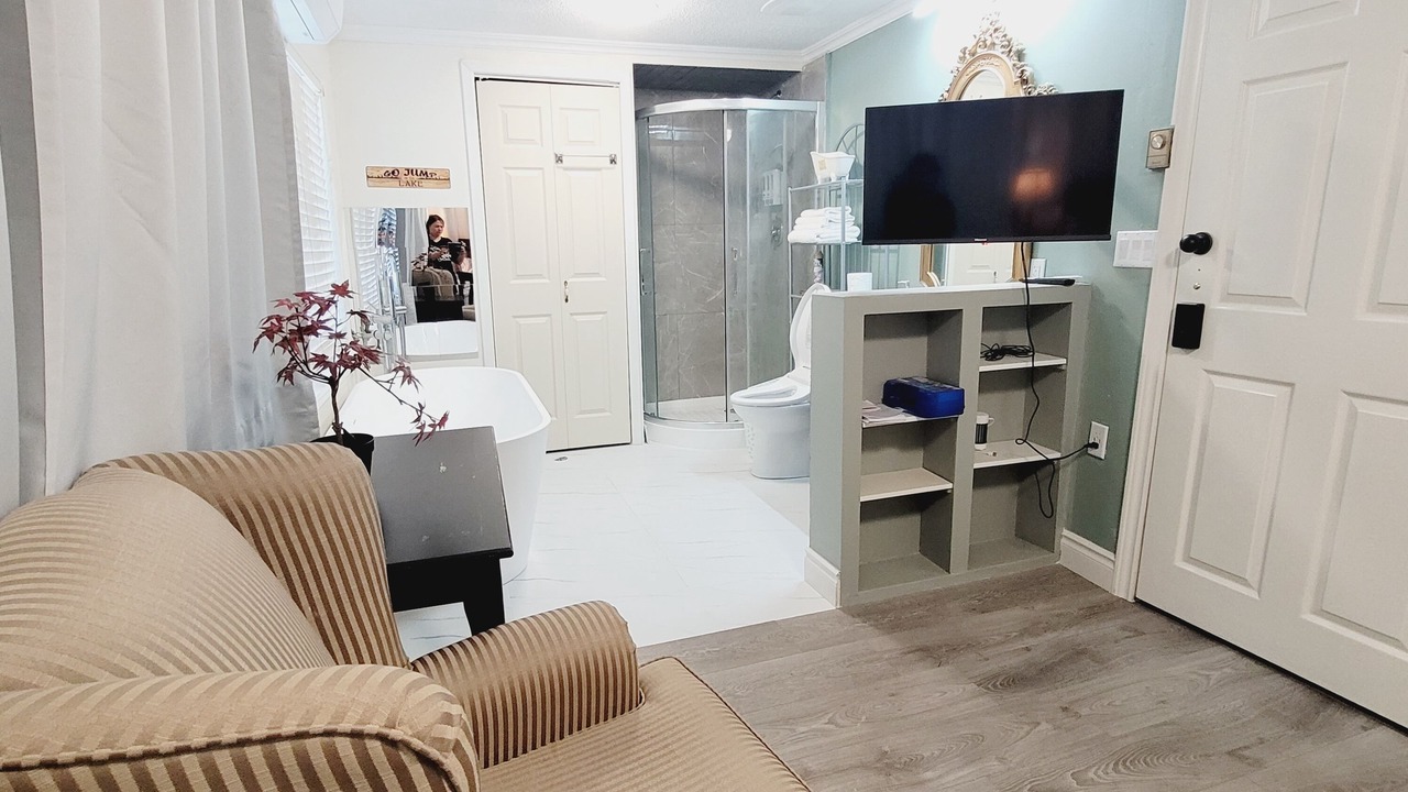 Photo of Bedroom in Rosedale