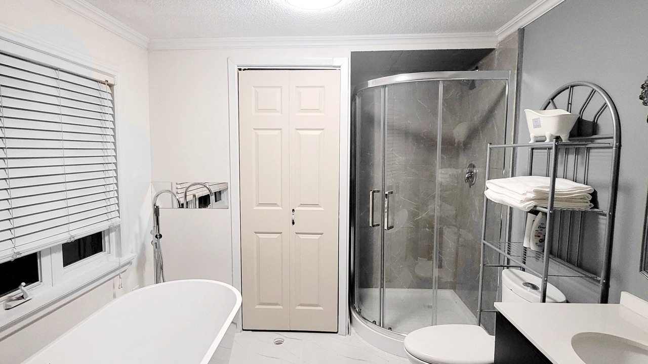 Photo of Bathroom in Rosedale