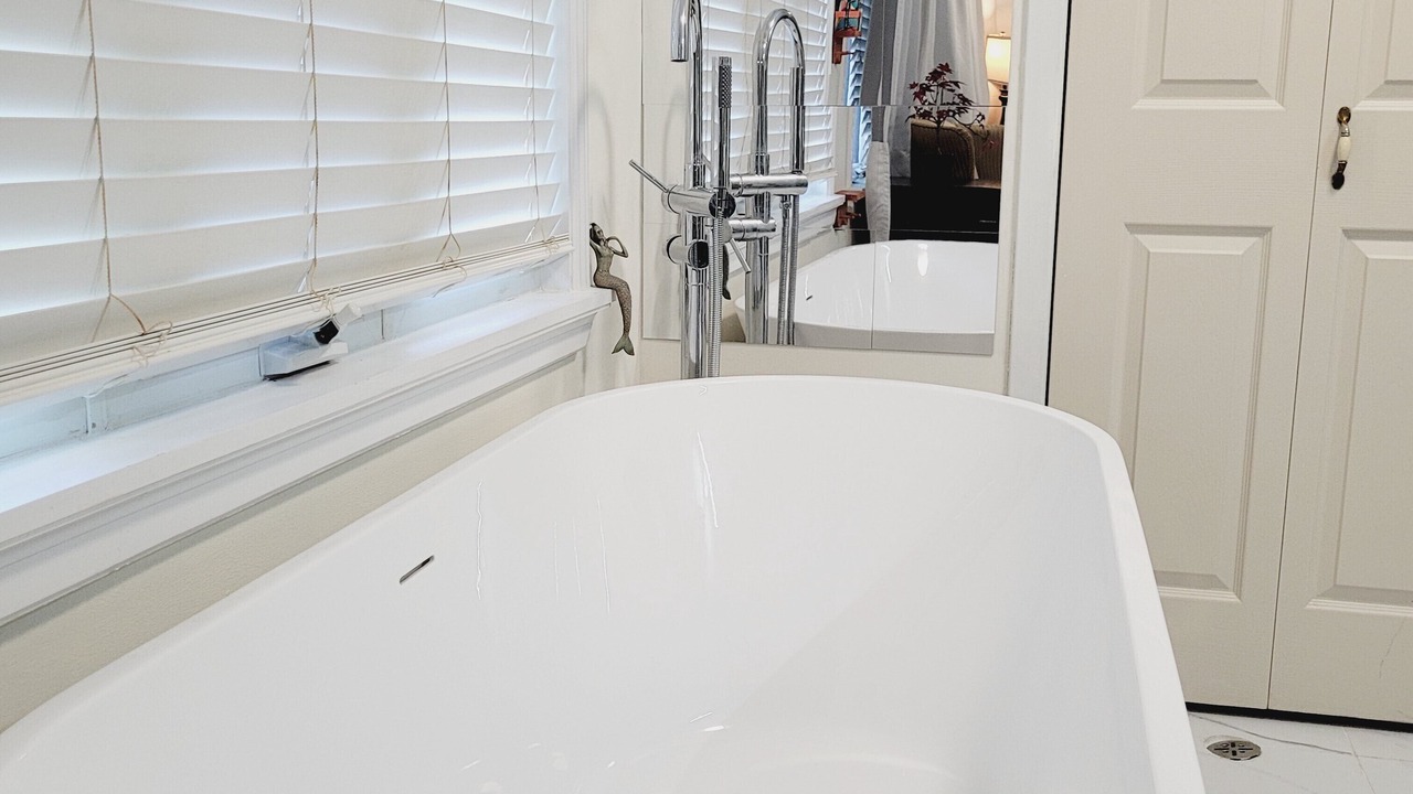 Photo of Bathroom in Rosedale