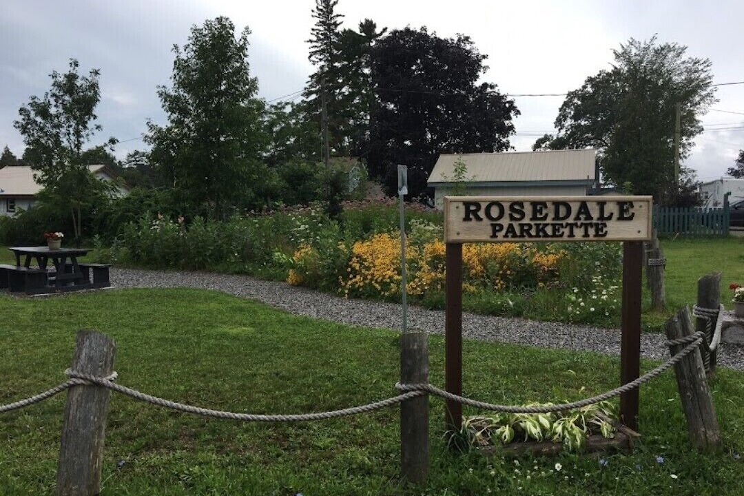 Photo of Outdoor in Rosedale
