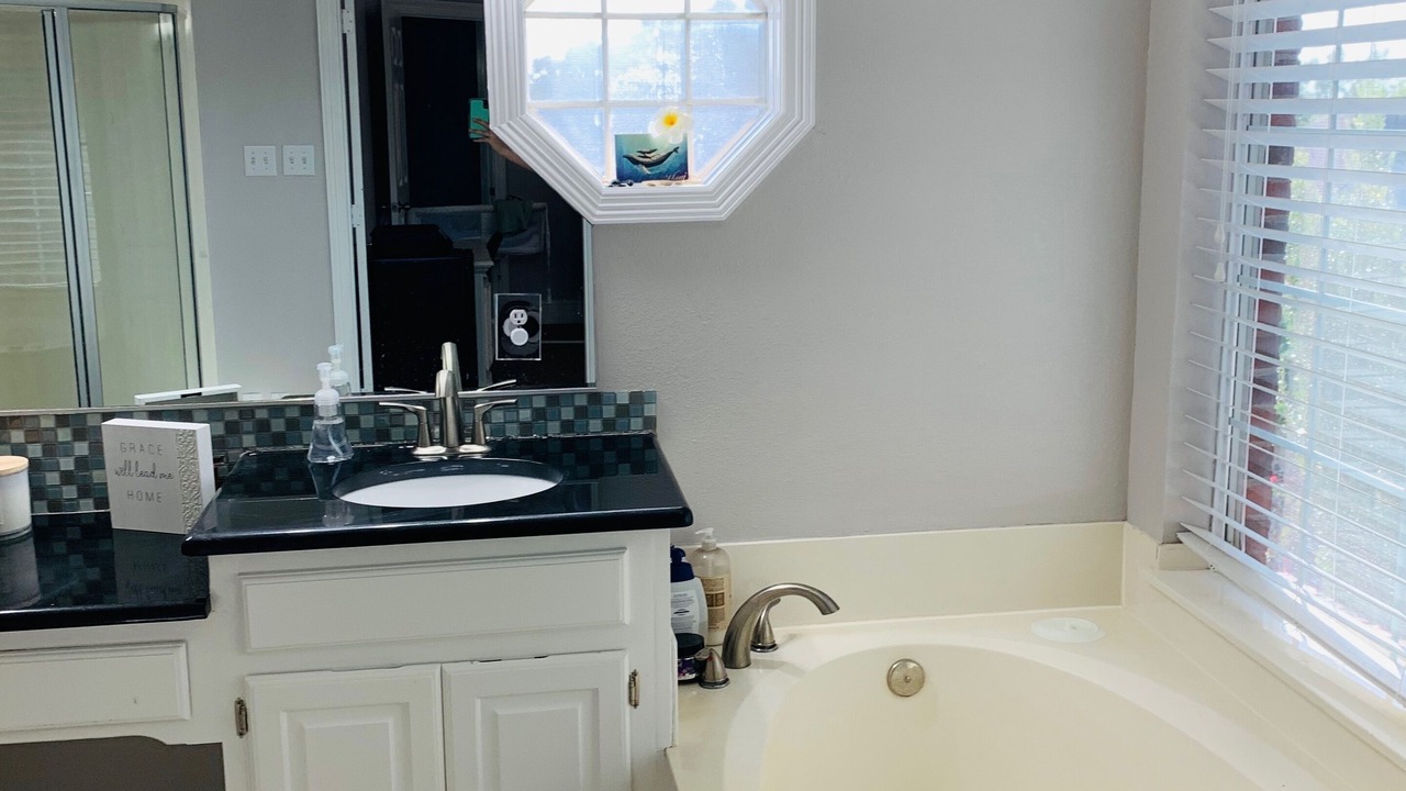 Photo of Bathroom in Rockwall