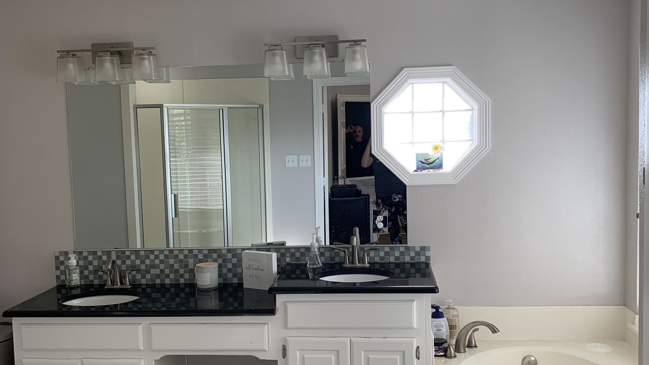 Photo of Bathroom in Rockwall