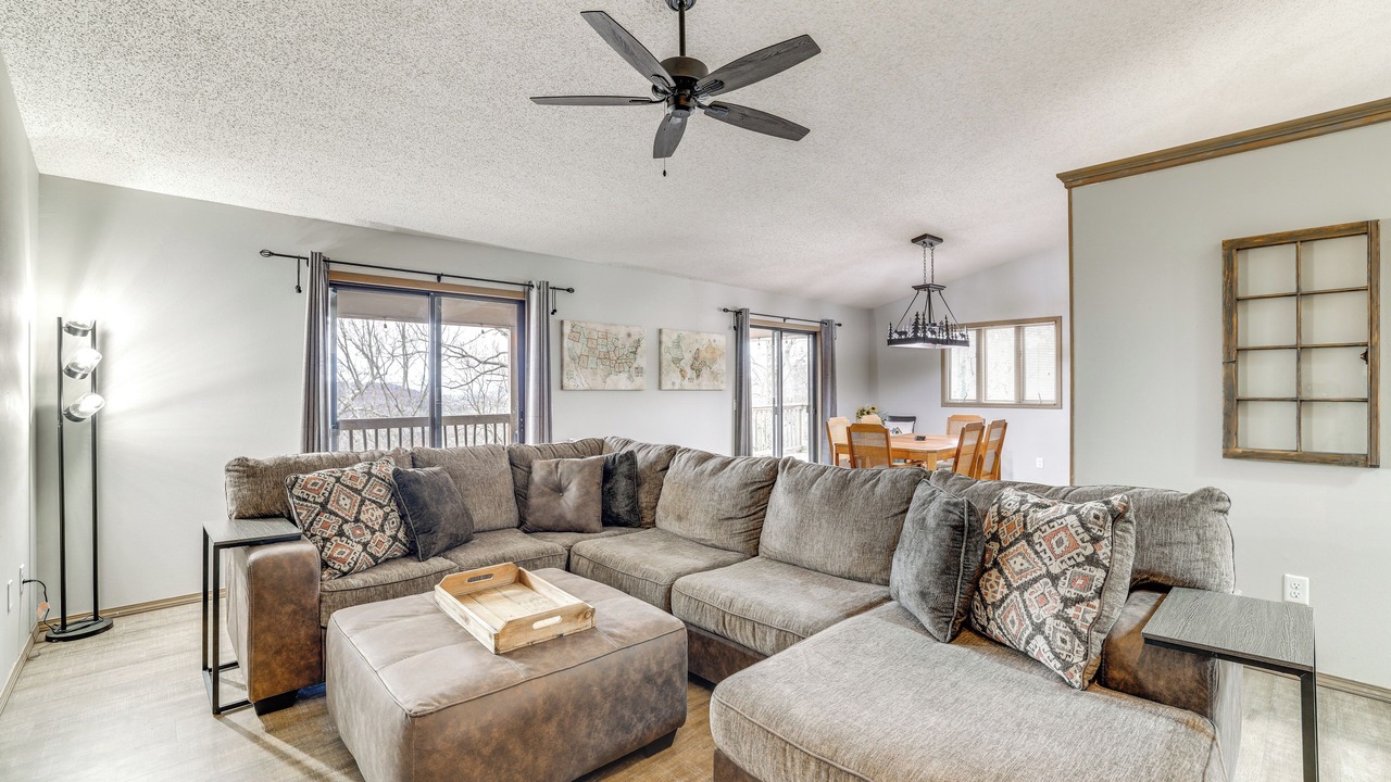 Photo of Livingroom in Eureka Springs