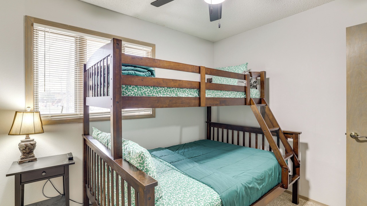 Photo of Bedroom in Eureka Springs
