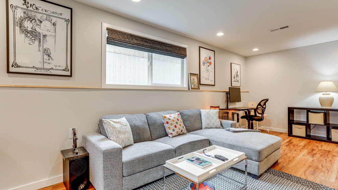 Photo of Livingroom in North College Park