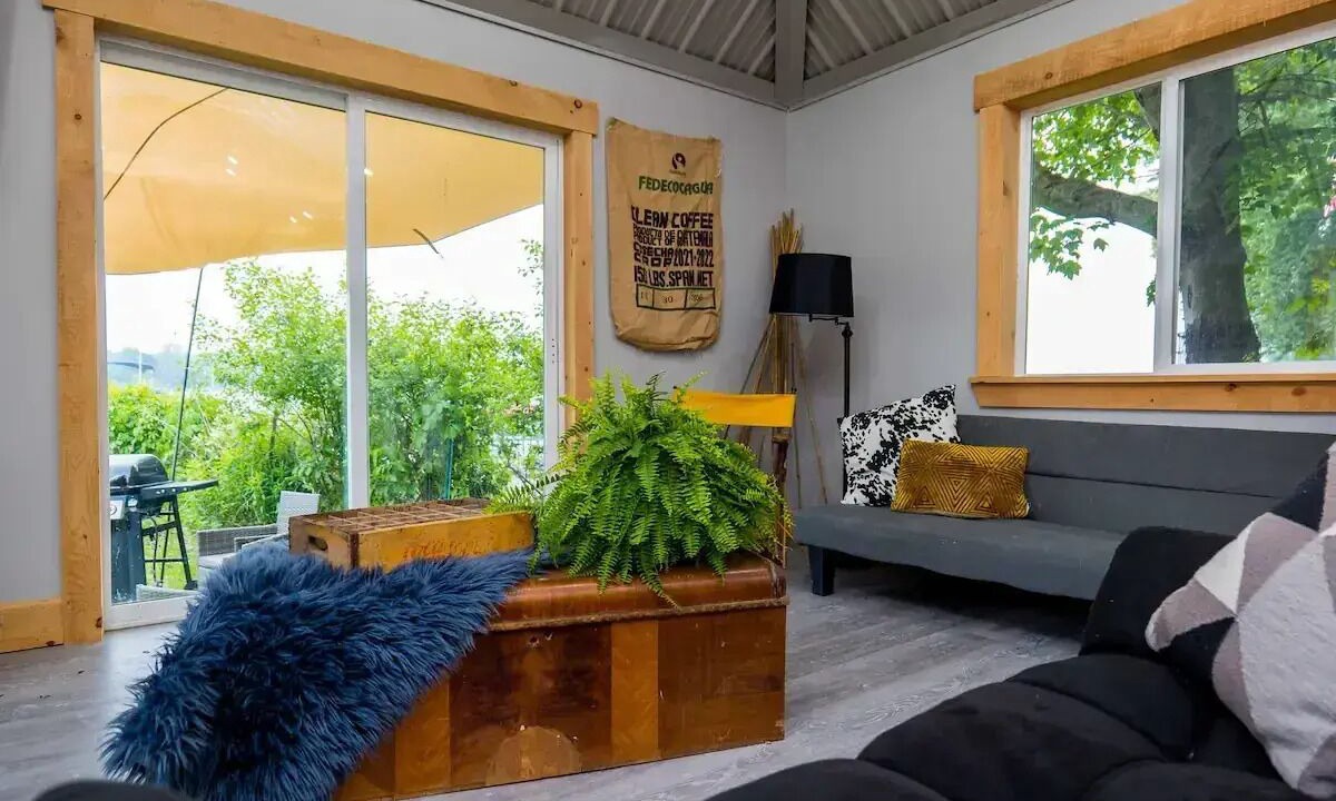 Photo of Livingroom in Stow