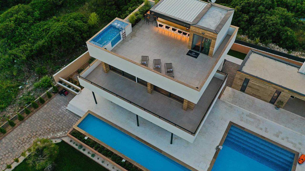 Photo of Outdoor in Ist