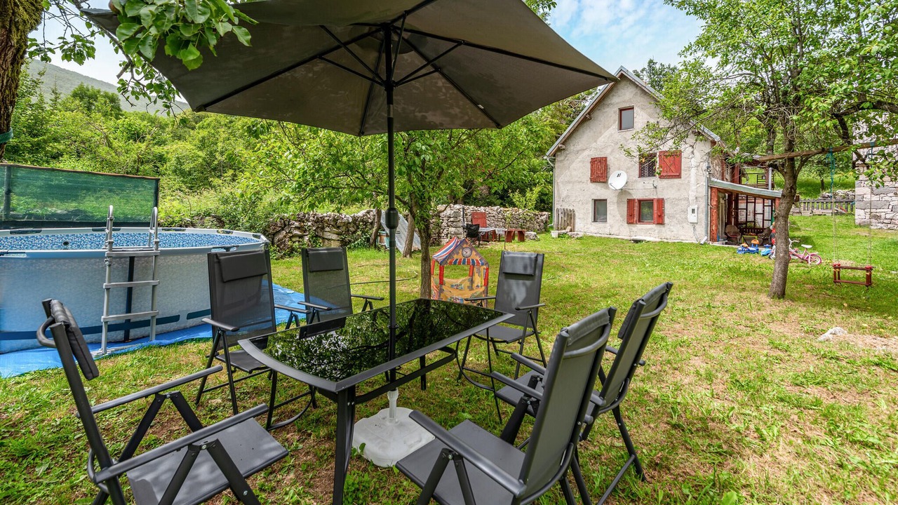 Photo of Outdoor in Gracac
