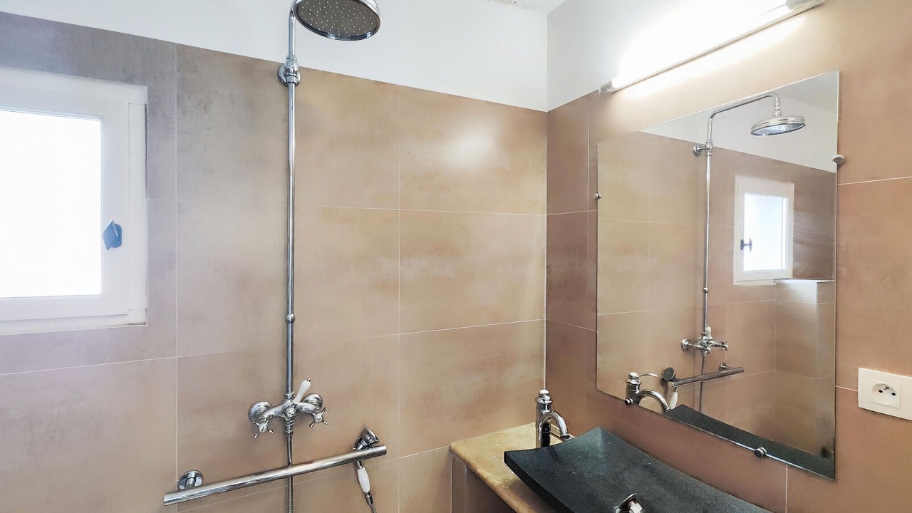 Photo of Bathroom in Saint-Laurent-de-la-Cabrerisse