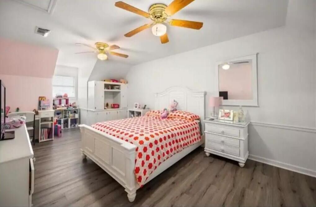 Photo of Bedroom in Alexandria