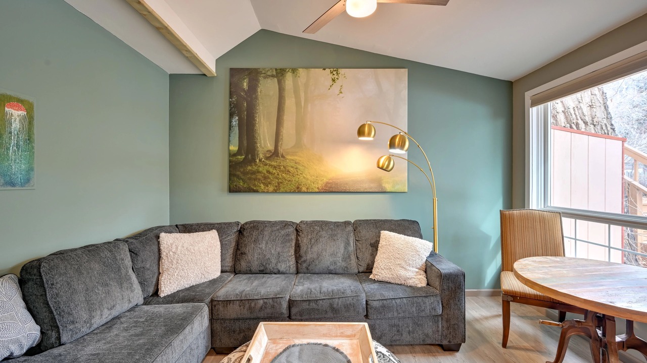 Photo of Livingroom in Crestone