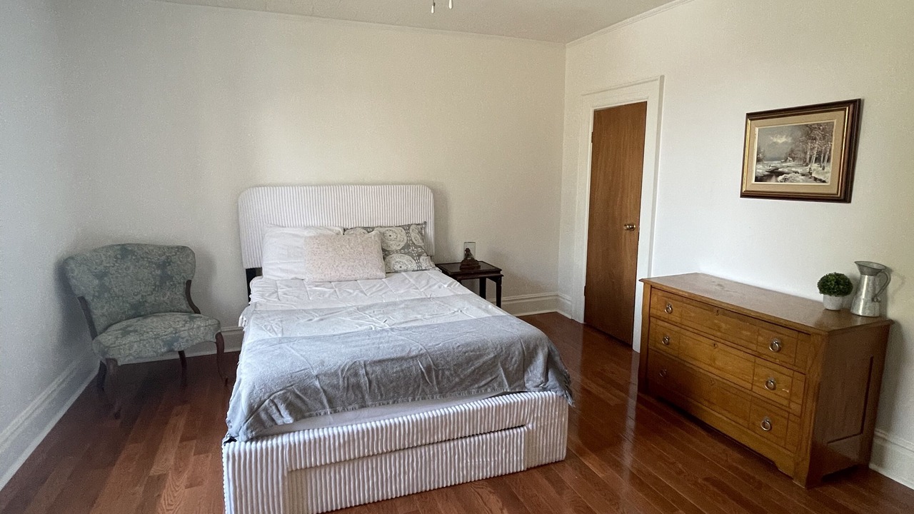 Photo of Bedroom in Clearview Township