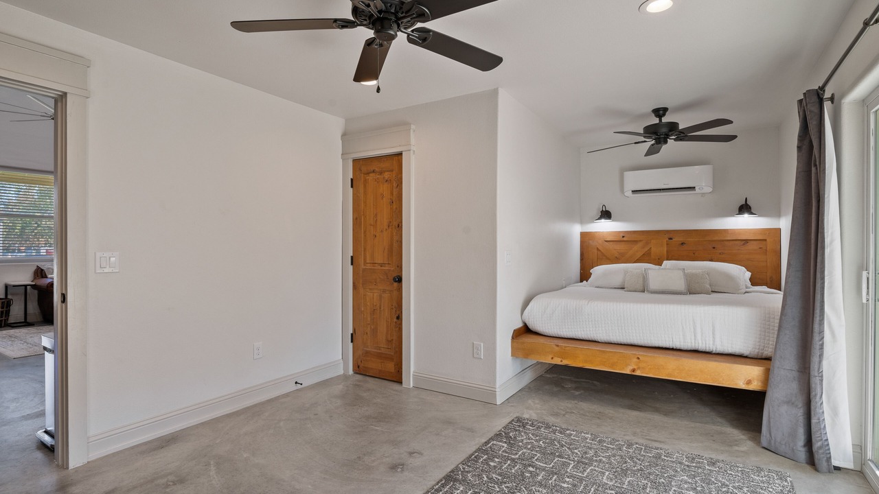 Photo of Bedroom in Denison