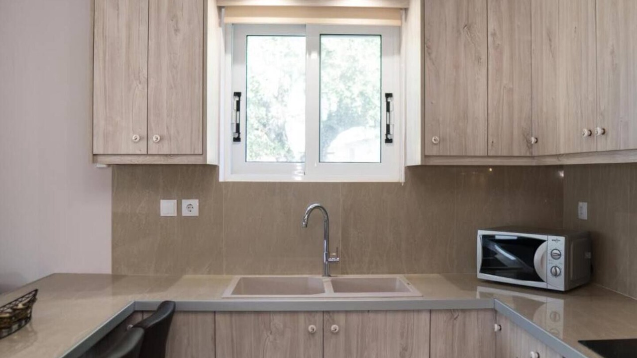 Photo of Kitchen in Neromilos