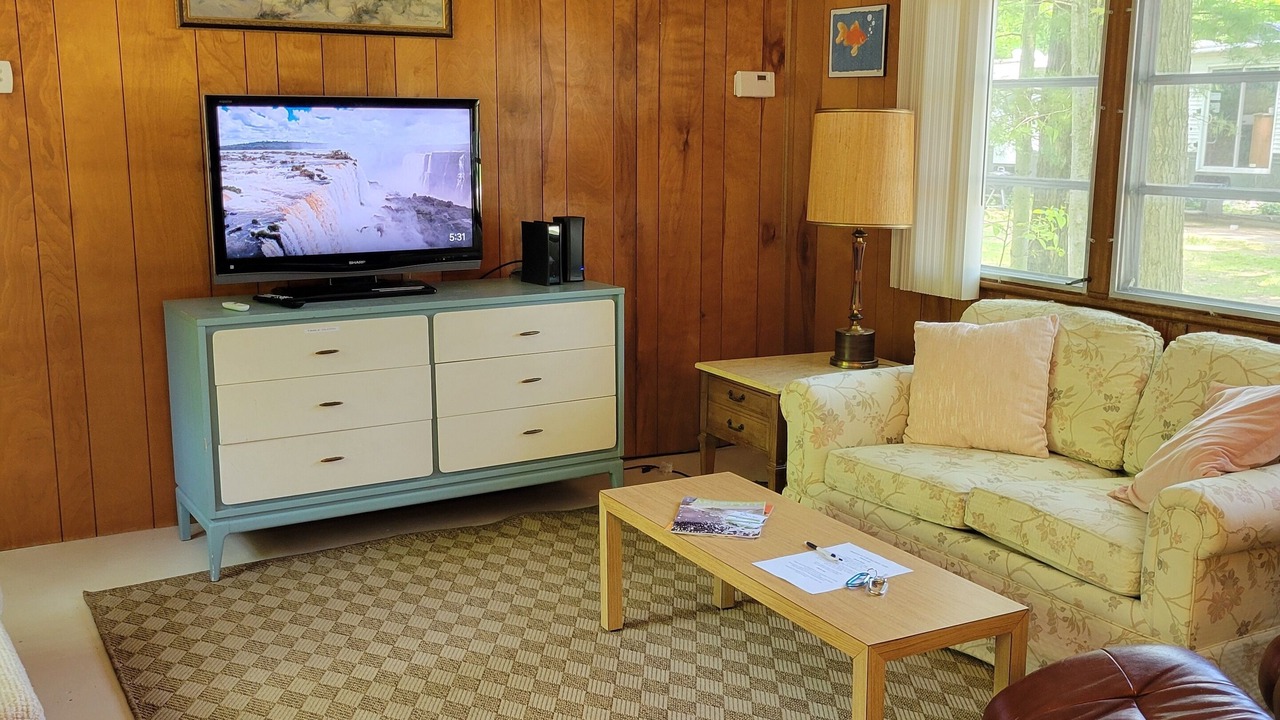 Photo of Livingroom in Silver Lake