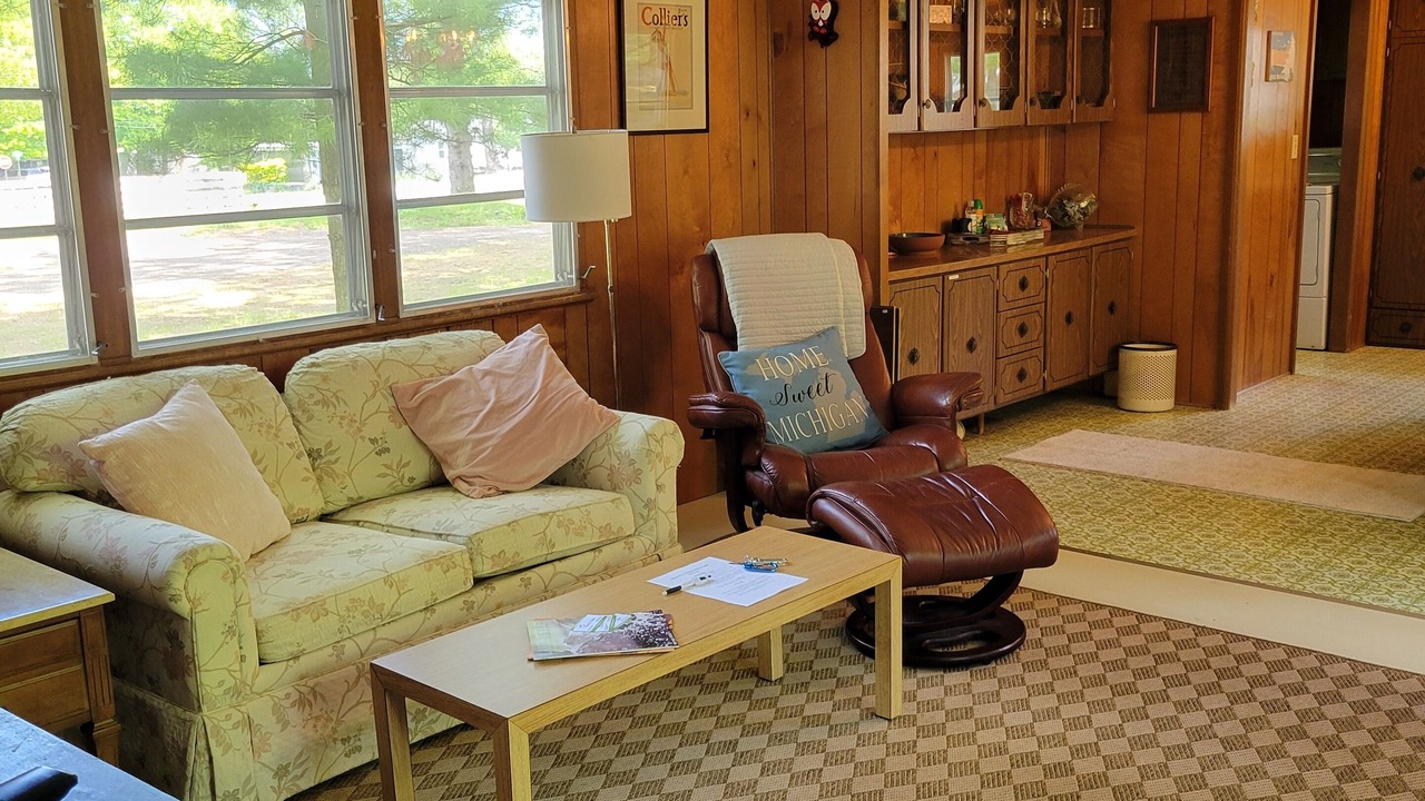 Photo of Livingroom in Silver Lake