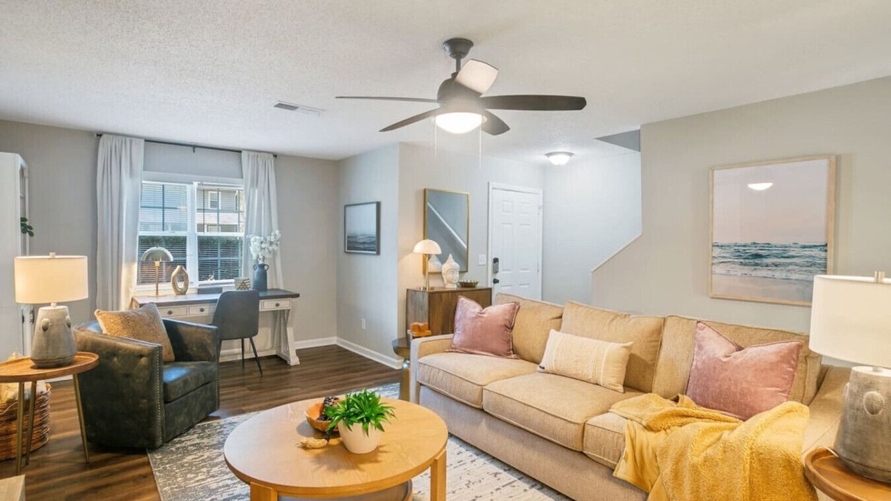 Photo of Livingroom in Smyrna