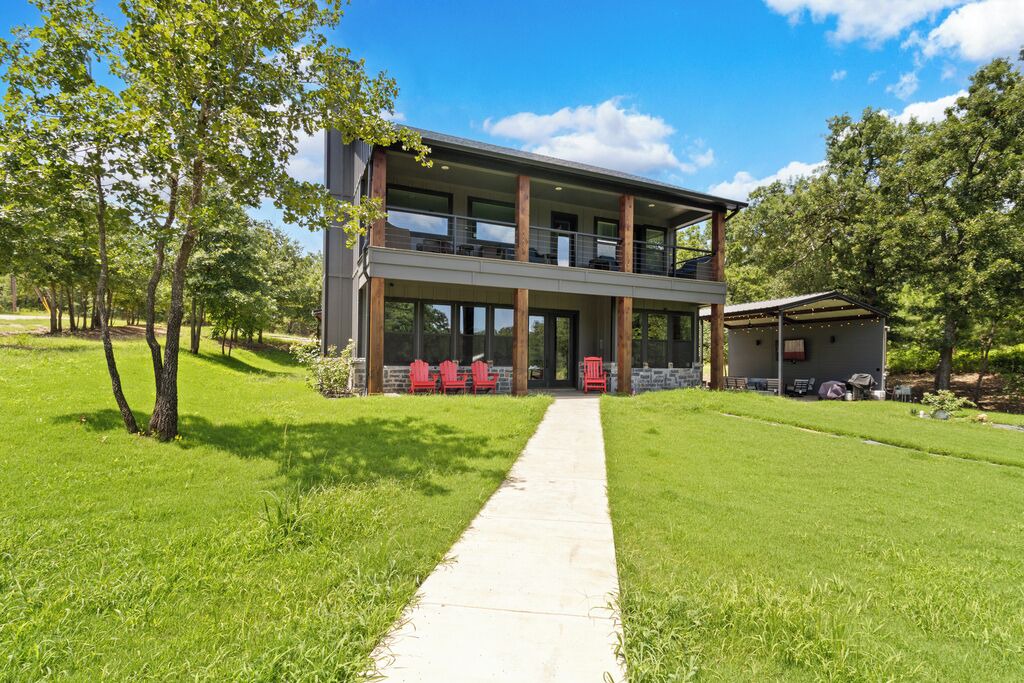 Photo of Outdoor in Cayuga