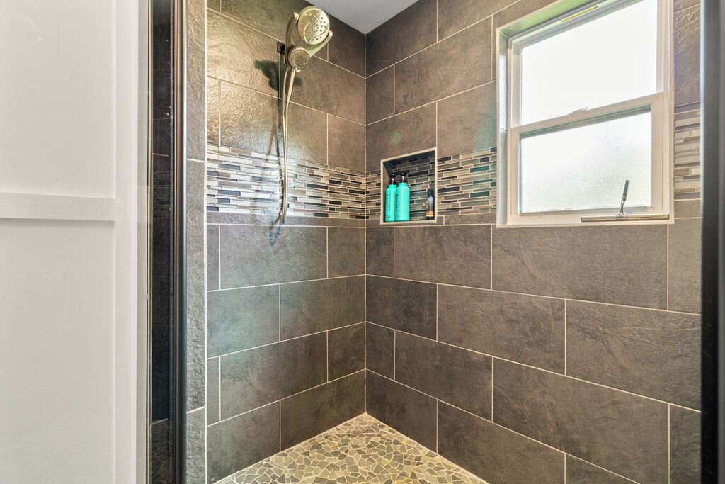 Photo of Bathroom in Cayuga
