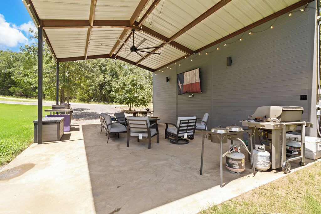 Photo of Outdoor in Cayuga