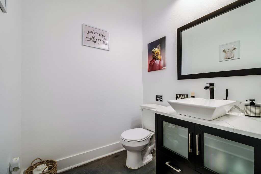 Photo of Bathroom in Cayuga